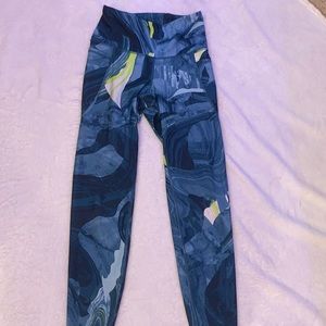 old navy Elevate leggings